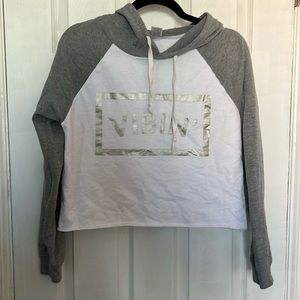 Gold Rush Vibin gray and white cropped hoodie large